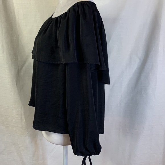 Honey Punch Black Off the Shoulder Blouse - Picture 5 of 10